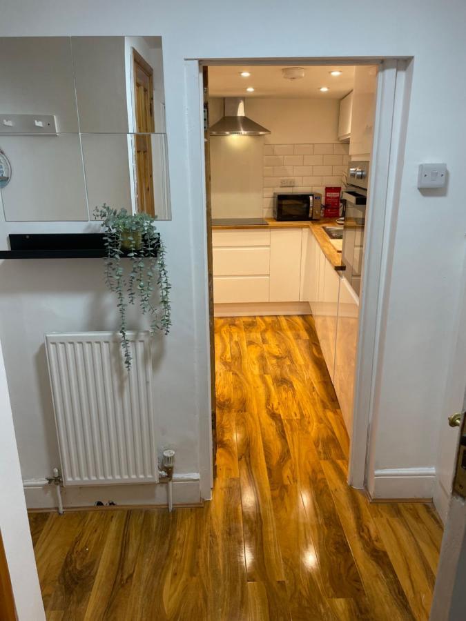 Apartamento Garden Flat Torquay Just 2 Mins Walk From The Harbour Exterior foto